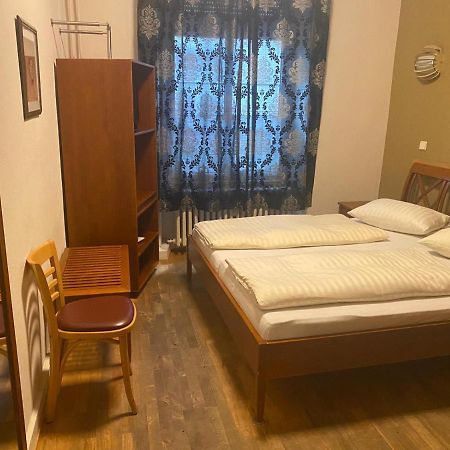 Hotel Restaurant Frankenturm Трир Экстерьер фото