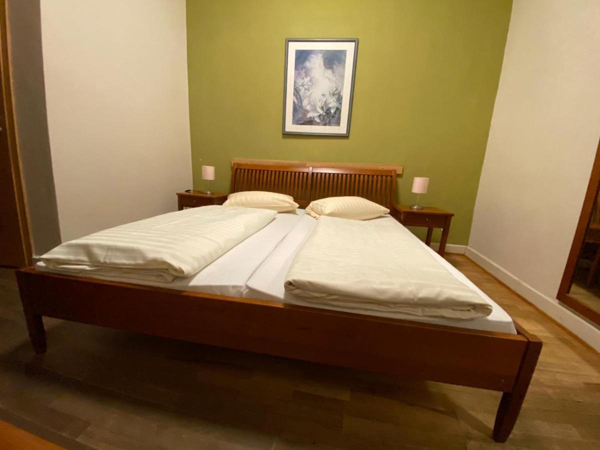Hotel Restaurant Frankenturm Трир Экстерьер фото